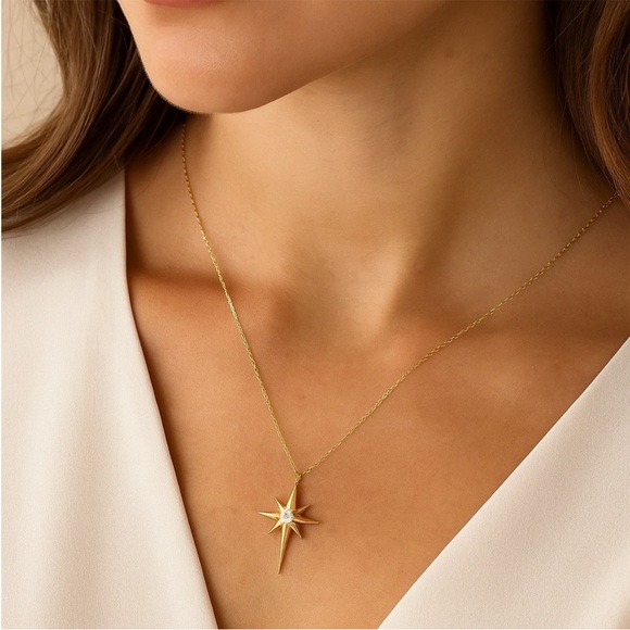 Artisan Jewelry - 18K Gold North Star Necklace (Gold Plated)